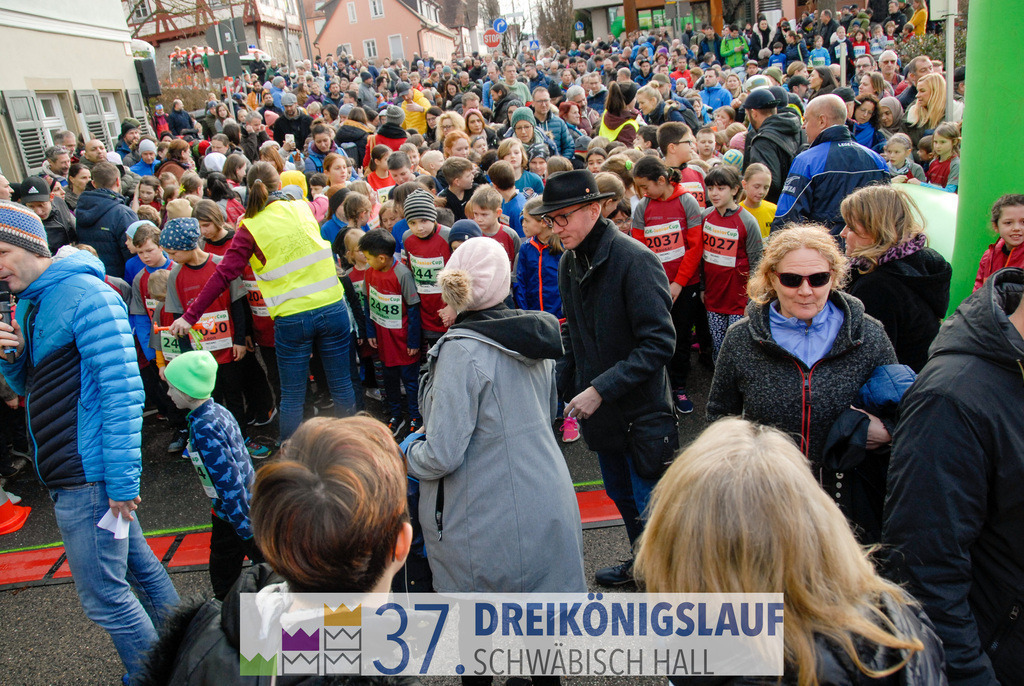AOK JuniorCup 400m | 3Koenigslauf 2023 - Realisiert mit Pictrs.com