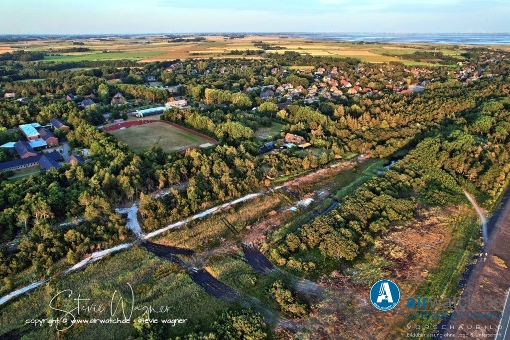 St.Peter-Ording - Boehl | Entdecken Sie atemberaubende Luftbilder und Fotografien auf airwatch.de - Tauchen Sie ein in eine Welt voller faszinierender Aufnahmen aus der Vogelperspektive.