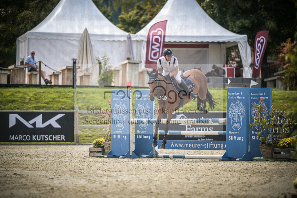DOS_5836 | Entdecke hochwertige Reitturnierfotos von Foto Oger. Professionell, emotional und authentisch – jetzt Lieblingsmomente im Shop bestellen.Deutschlandweite Turnierfotografie. - Realisiert mit Pictrs.com
