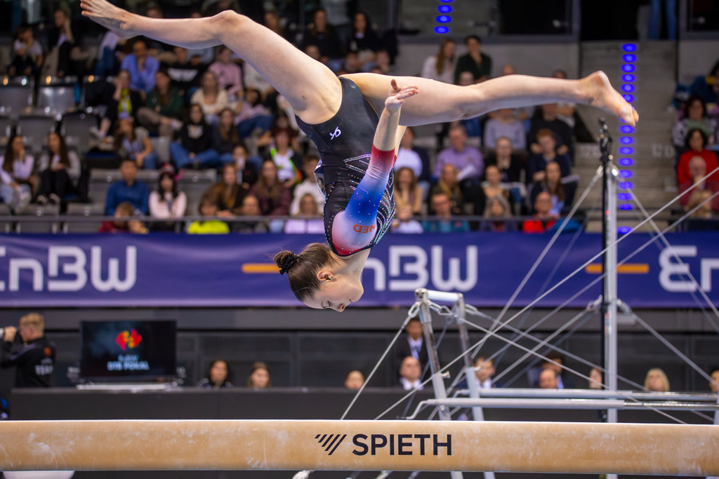 EnBW DTB-Pokal Stuttgart 2025, Mixed Cup***Mara Slippens (Niederlande) am Schwebebalken | EnBW DTB-Pokal Stuttgart 2025, Mixed Cup***Mara Slippens (Niederlande) am Schwebebalken - Realisiert mit Pictrs.com