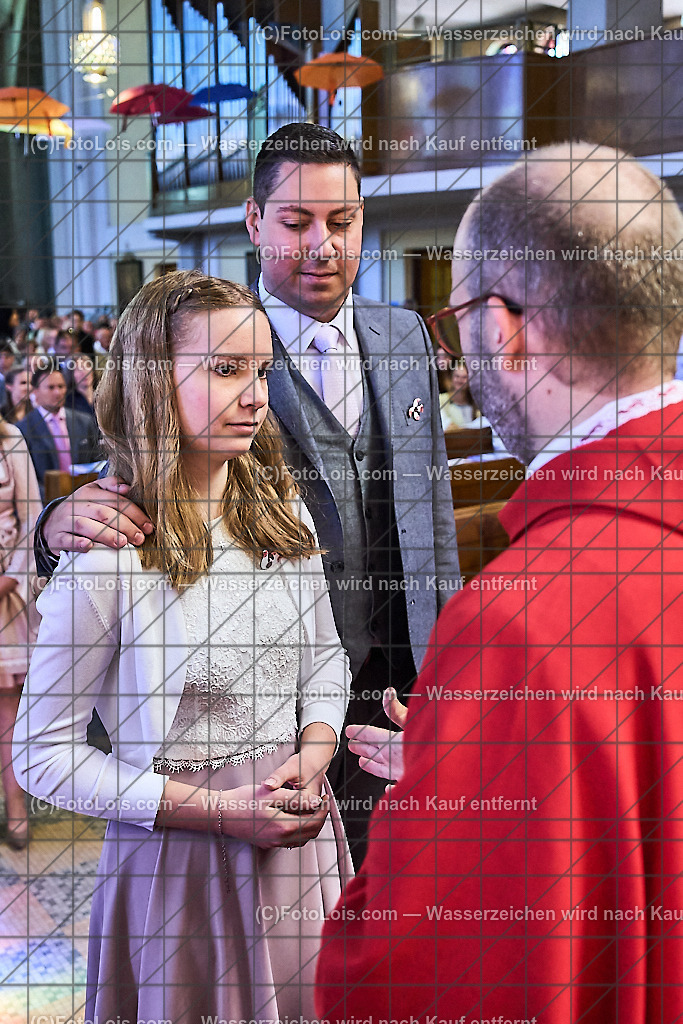 ALP0869_PfarrFirmung Wieselburg_Firmvorgang | (C)FotoLois.com, Alois Spandl, Firmung in der Pfarrkirche Wieselburg mit Generalvikar Dr. Christoph Weiss, Dechant Pfarrer Daniel Kostrzycki und Monignore Franz Dammerer, Sa 15. Juni 2024.