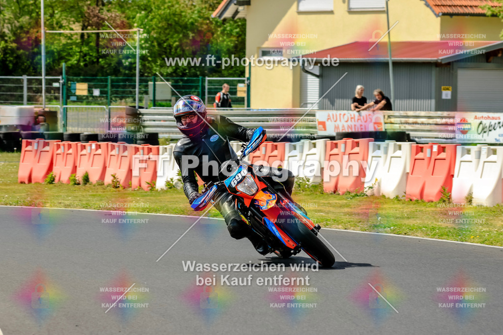 _OTO2584 | Hier findet Ihr Bilder von Touristenfahrten auf der Nürburgring Nordschleife oder von anderen Veranstaltungen die ich besucht habe. Viel Spass beim Durch Schauen 