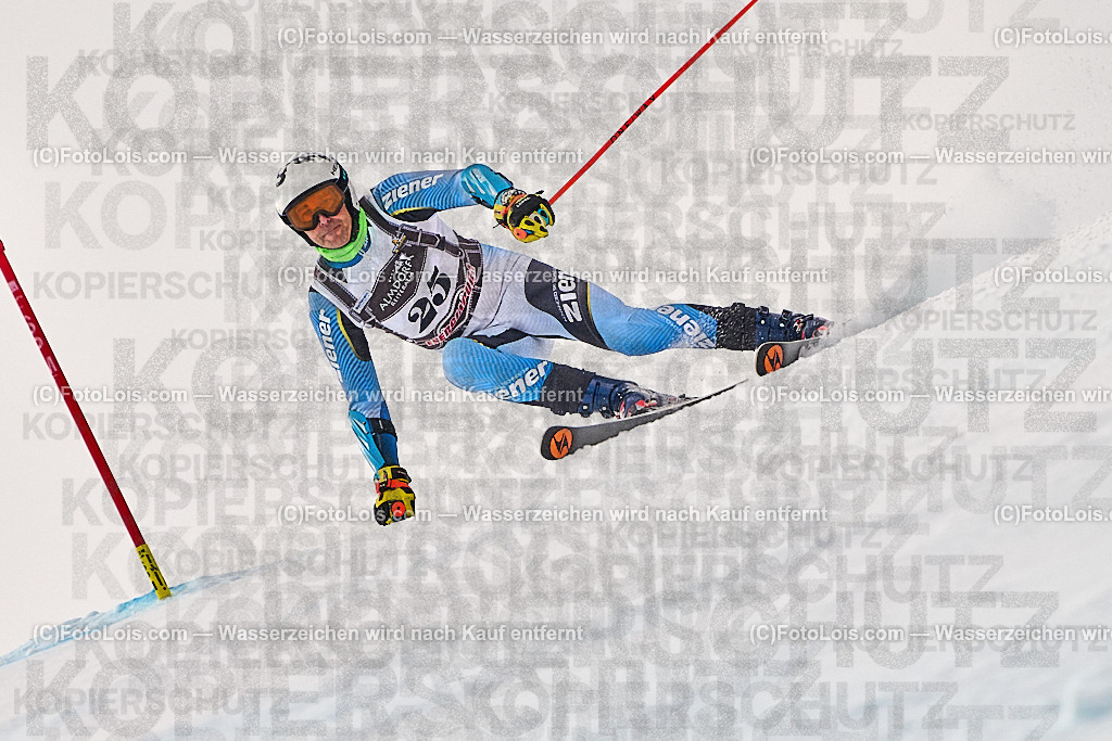 _ALP0660_MASTERS-WM_Reiteralm_A-GS_Zoehrer Uwe | FISWORLD CHAMPIONSHIPSMASTERS ALPINE SKIING, 23. – 28. MÄRZ 2026 - REITERALM | STMK | AUT.   Veranstaltet vom Masters-Referat des Deutschen Skiverbandes (DSV). Durchführende Organisation: WSV Pichl-Reiteralm, unterstütutzt von den Bergbahnen REITERALM bei Schladming und SKI AUSTRIA.                            Disziplinen:  Super-G, GiantSlalom, Slalom.                                                 Kategorien:  A (Herrn 30-59 Jahre), B (Herrn ab 60 Jahre), C (Damen 30-59 Jahre), D (Damen ab 60 Jahre).                Rennstrecken:   Gasselhöhe und Muldenliftpiste auf der Reiteralm.