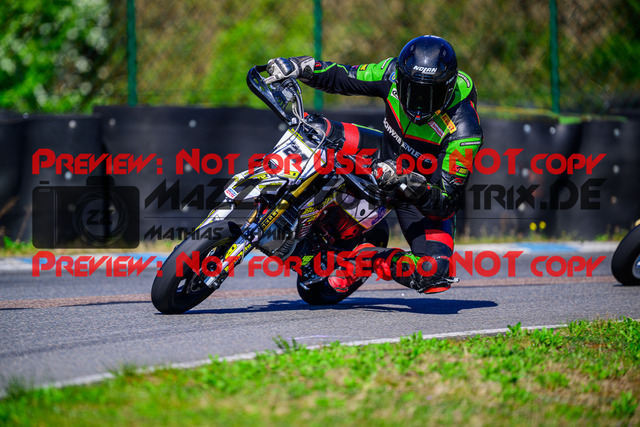 MaZZes_Fotomatrix_20250404_6007705_9309 | Fotograf Mathias Schmid
Sportfotograf,
Eventfotograf,
Hochzeitsfotograf,
Portraitfotograf