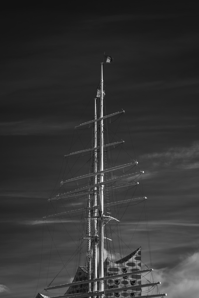 2025_09_25_HH-LANDUNGSBRUECKEN+ALTER ELBTUNNEL_MCP3041 sw | Hochwertig gedruckte Fotografien für die Wand, als Kalender und zum Verschenken. Hamburg & Norddeutschland und überall wo ich mit der Kamera unterwegs war.