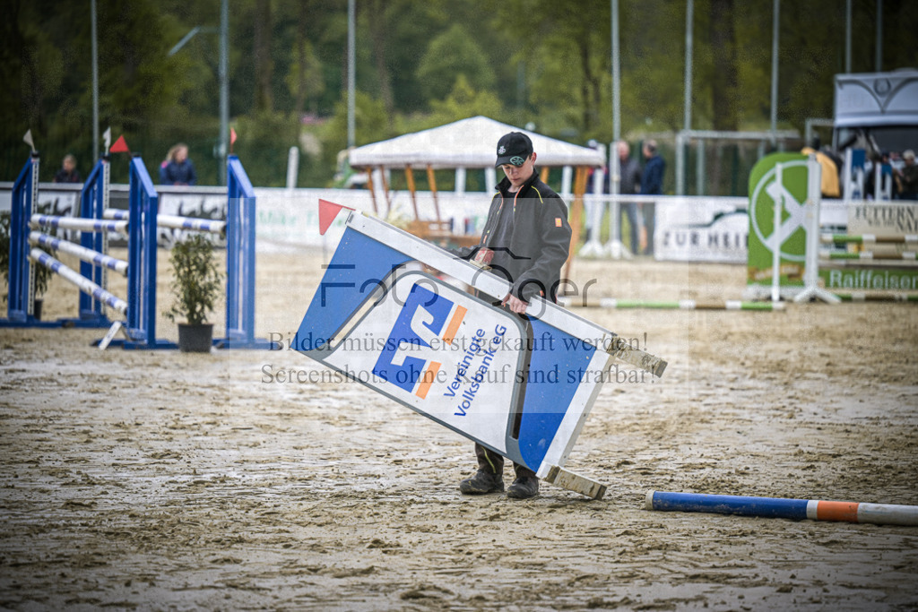 DOS_6611 | Entdecke hochwertige Reitturnierfotos von Foto Oger. Professionell, emotional und authentisch – jetzt Lieblingsmomente im Shop bestellen.Deutschlandweite Turnierfotografie. - Realisiert mit Pictrs.com
