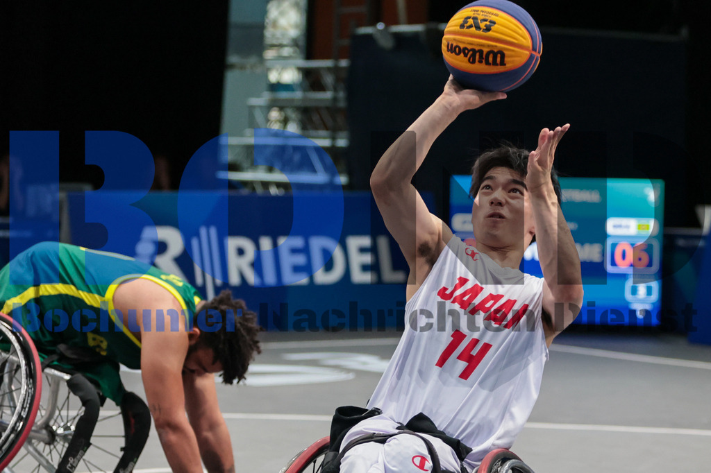 SES_TTG3X320250718-2563 | bond - Realisiert mit Pictrs.com