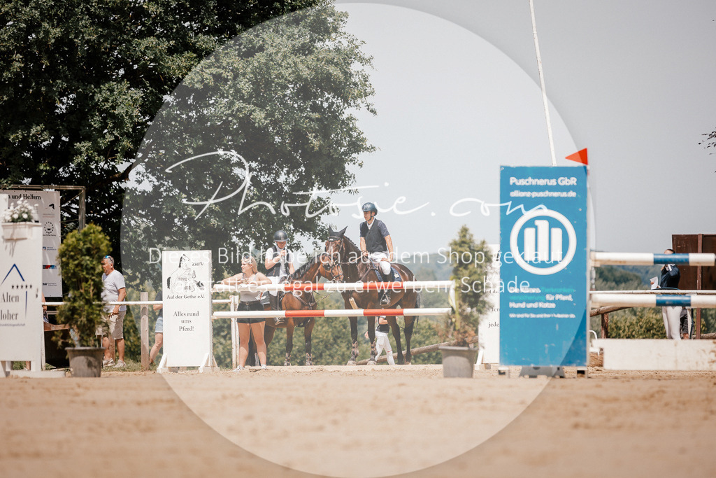 3I6A8032 | Stimmungsvolle Portraits und Reitsportfotografie im Ruhrgebiet und im Münsterland.

Pferdefotografie, Hundefotografie, Tierfotografie, Reportagen, Portraits von Tier und Mensch, Turnierfotografie in Bochum, Recklinghausen, Marl, Haltern am See, Dülmen.. - Realisiert mit Pictrs.com
