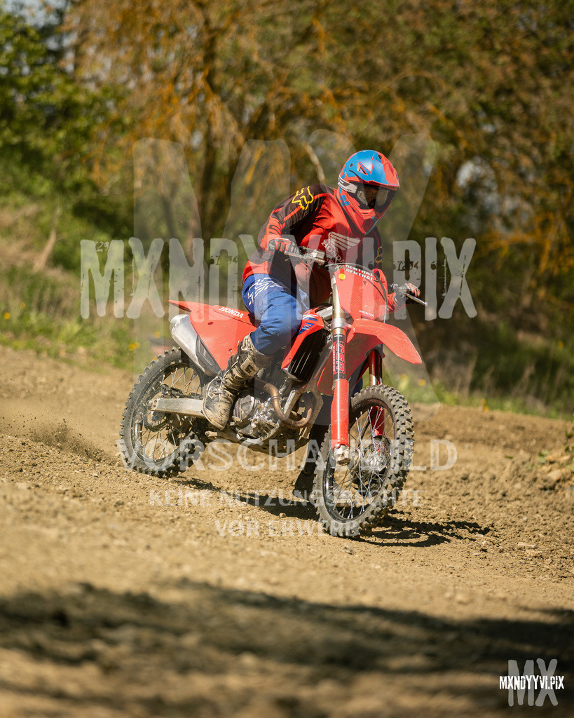 866A5088 | mxndyyvipix
