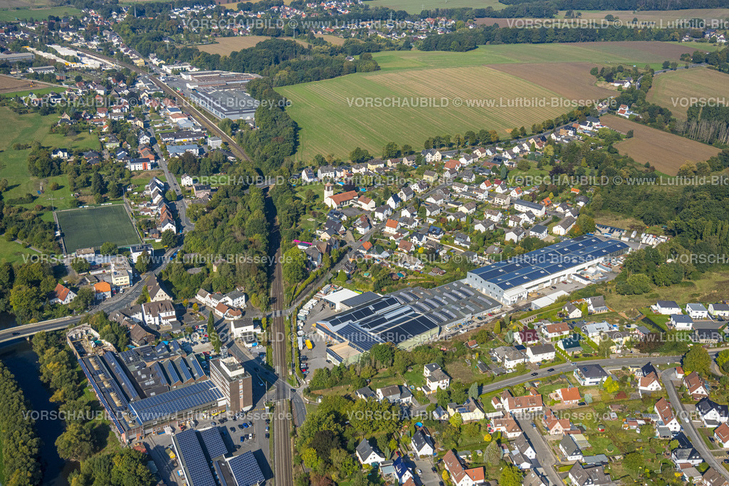 Froendenberg220901026 | Luftbild, Gewerbegebiet Langschede, Ardeyer Straße, Langschede, Fröndenberg/Ruhr, Ruhrgebiet, Nordrhein-Westfalen, Deutschland