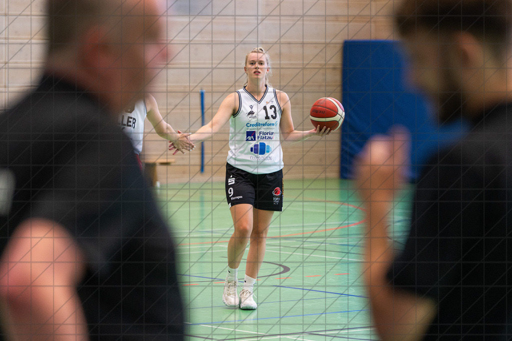 2. DBBL Nord 25/26 | Saisonvorbereitung des BBC Osnabrück | ENOCHS Emily (BBC Osnabrück ab Saison 25/26) //  Osnabrück / Deutschland / 26.06.25: 2. DBBL Nord 25/26 | Saisonvorbereitung des BBC Osnabrück //   CREDIT:www.bullenfotos.de, Martin König, Hörner Weg 40, D-49078 Osnabrück, +4917663732967 // Nutzung und Weitergabe nur zu den vereinbarten Zwecken. Presseanfragen an Ersteller. Alle Rechte beim Ersteller. Honorierung nach MFM. - Realisiert mit Pictrs.com