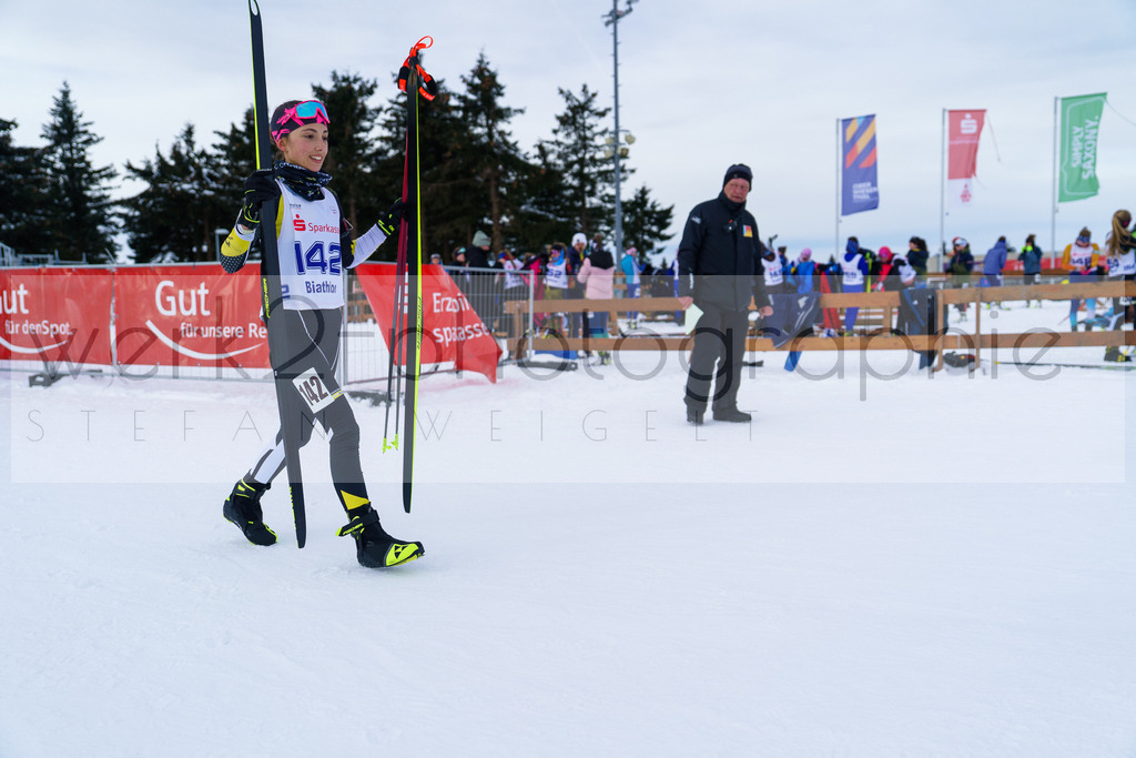 DSC Oberwiesenthal | Vom 19. - 21. Januar fand in der Sparkassen-Skiarena Oberwiesenthal der DSV E.INFRA Schülercup Biathlon statt.
