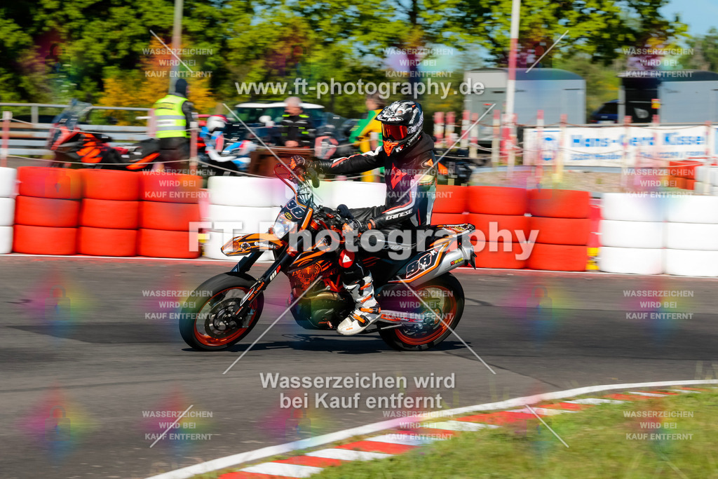 Moto-TeamOBK-21428 | Hier findet Ihr Bilder von Touristenfahrten auf der Nürburgring Nordschleife oder von anderen Veranstaltungen die ich besucht habe. Viel Spass beim Durch Schauen 