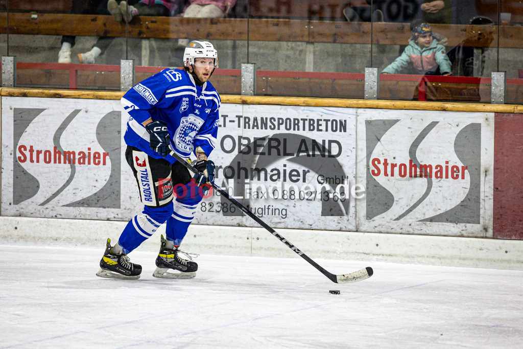 SC Forst NATURE BOYS gegen ESC Hassfurt HAWKS | Eishockey Landesliga Herren Playoffs 2024/25 - Spiel 2 von 4, SC Forst NATURE BOYS gegen ESC Hassfurt HAWKS, 20250222,,2025-02-22 in Peißenberg (Eisstadion Peißenberg)Copyright: WolfgangxLindner foto-lindner.de