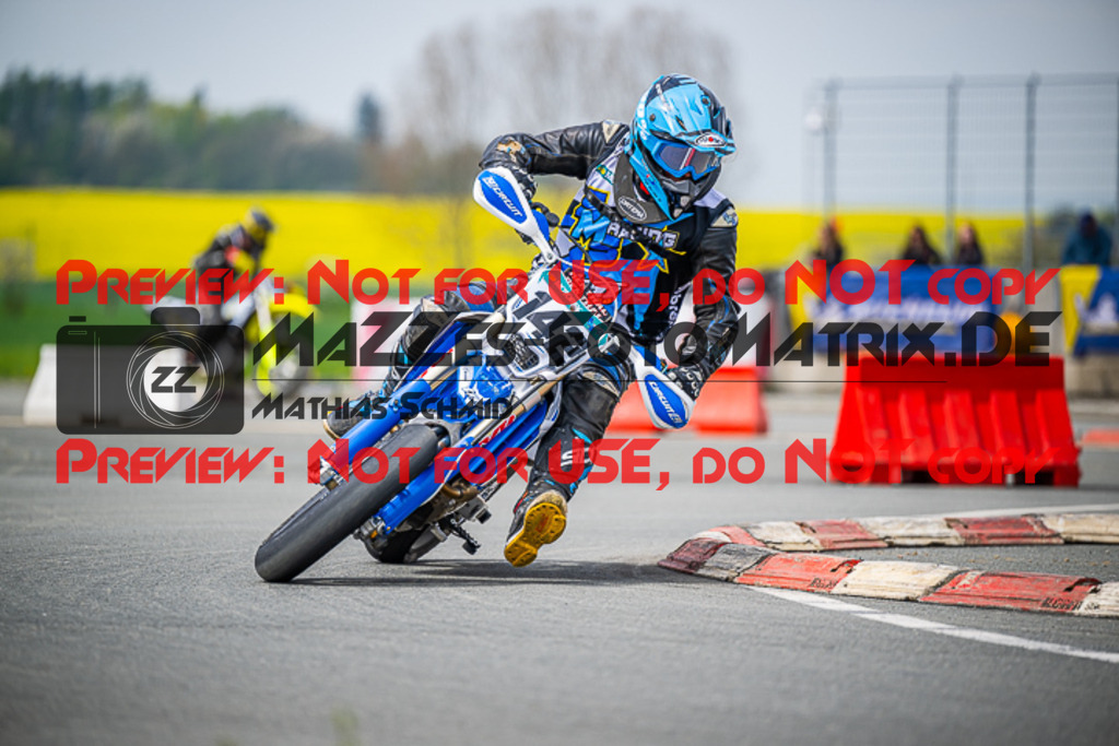 MaZZes_FotoMatrix_230507_9386 | S4