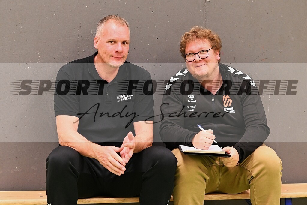 aDSC_5812 | Kaufen Sie Sportbilder im Onlineshop von Andy Scherrer Sportfotografie. Faszinierende Bilder von Sportevents aus der ganzen Schweiz. Fussball, Frauenfussball, Unihockey, Handball, Schwingen und weiteren Sportarten. - Realisiert mit Pictrs.com