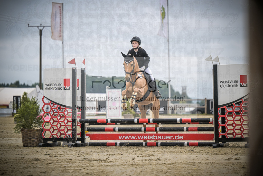 DOS_0314 | Entdecke hochwertige Reitturnierfotos von Foto Oger. Professionell, emotional und authentisch – jetzt Lieblingsmomente im Shop bestellen.Deutschlandweite Turnierfotografie. - Realisiert mit Pictrs.com