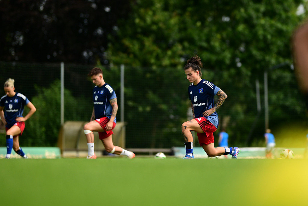 Fußball I Frauen I Saison 2025-2026 I Testspiel I Hamburger SV - Holstein Kiel | Der Sportfotograf. - Realisiert mit Pictrs.com