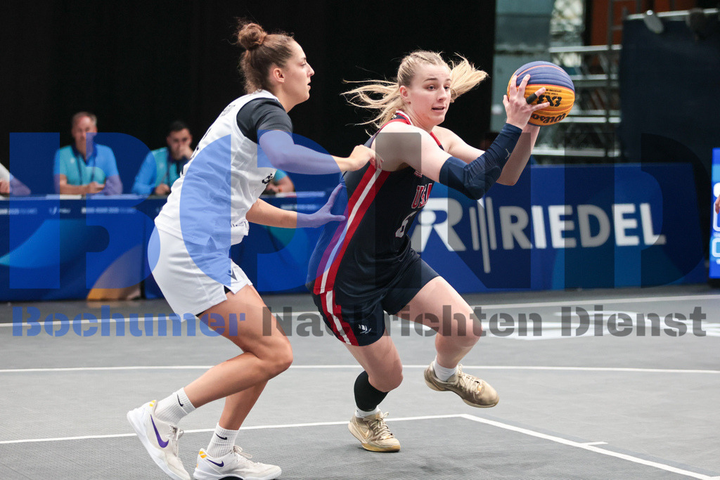 SES_RRG3x320250720-50 | bond - Realisiert mit Pictrs.com