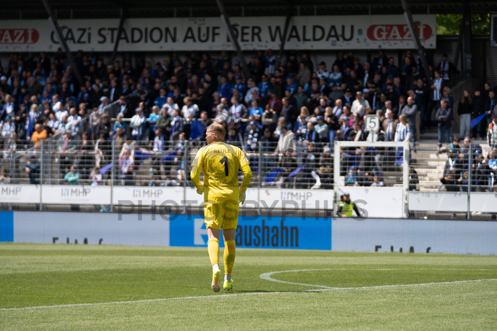 Stuttgarter Kickers vs. SG Sonnenhof Großaspach, Fussball, Regionalliga Suedwest, 34. Spieltag, 16.05.2026 | Maximilian Reule (SG Sonnenhof Großaspach, #01),Stuttgarter Kickers vs. SG Sonnenhof Großaspach, Fussball, Regionalliga Suedwest, 34. Spieltag, 16.05.2026