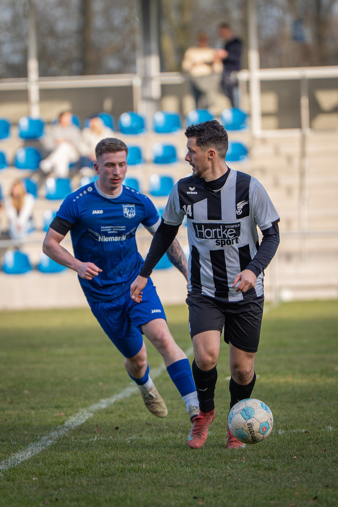 Fußball I Herren I Saison 2025-2026 I Kreisliga VEC I 17. Spieltag I BW Langförden - SV Falke Steinfeld I 7504 | jns.sportfotos - Realisiert mit Pictrs.com