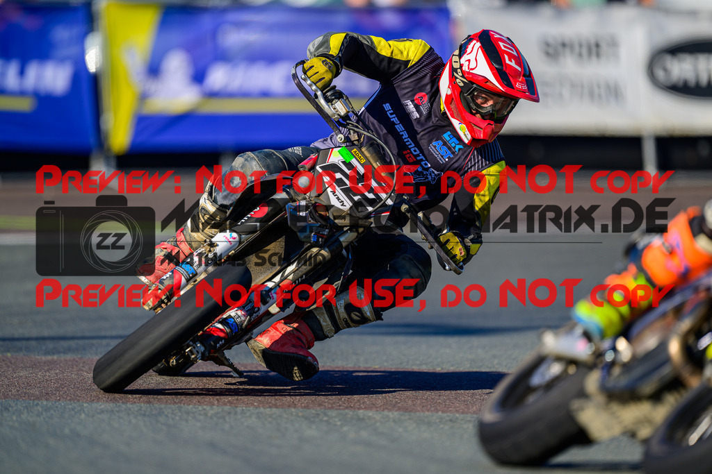 MaZZes_FotoMatrix_240622_6007705_2-261 | UE40