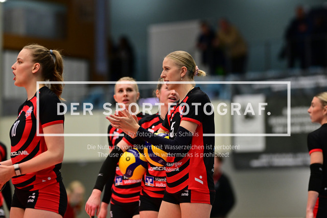 Volleyball I Frauen I Saison 2025-2026 I Bundesliga I 5. Spieltag I ETV Hamburger Volksbank Volleys - Dresdner SC I 07413 | Der Sportfotograf. - Realisiert mit Pictrs.com