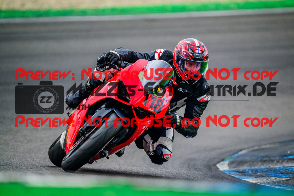 MaZZes_FotoMatrix_240614_6007705_4192 | GELB