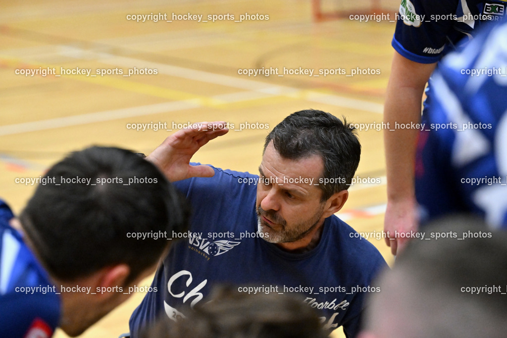 VSV Unihockey vs. KAC Floorball | Headcoach VSV Unihockey Harald Felsberger,  VSV Unihockey vs. KAC Floorball, VSV Unihockey vs. KAC Floorball am 12.04.2025 in Villach (Ballspielhalle St. Martin), Austria, (Photo by Bernd Stefan)