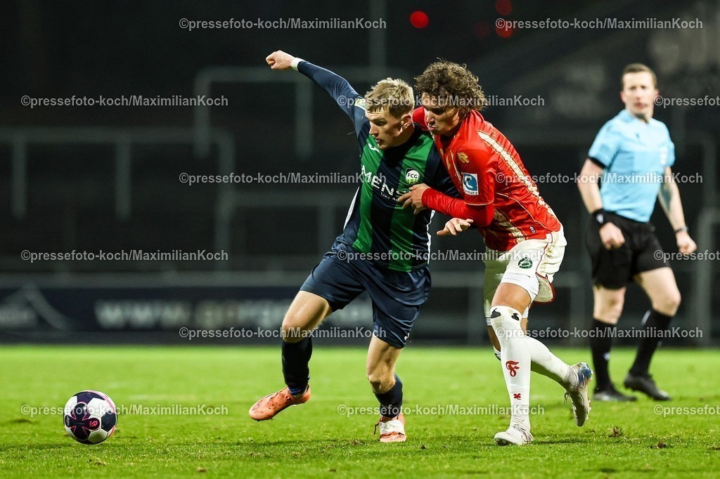 xKWIx13022601077 | 13.02.2026, xKWIx, Fußball, Regionalliga West, SC Fortuna Köln - FC Gütersloh, Südstadion: Vleron Statovci (SC Fortuna Köln #4) im Zweikampf gegen Luis Frieling (FC Gütersloh #21) Photo: xKamilxWilkowskixPressefotoKochx