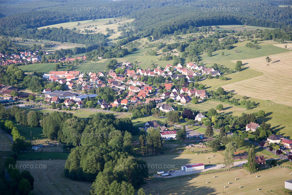 Aerial view: View of the town in Lembach in the state Bas-Rhin, France.Photo: IMG_080248.jpg taken on 06/05/2015 by Werner Riehm/FLY-FOTO.comResolution of the original: 5472 x 3648 px