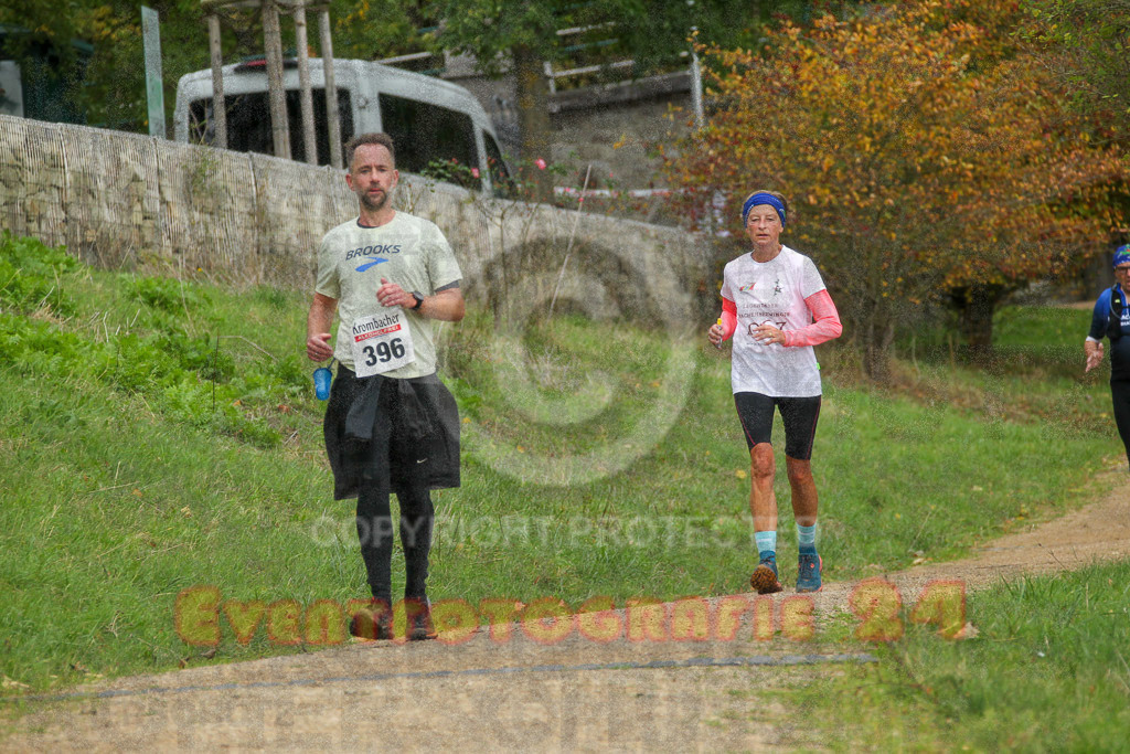 231029_1231_EV4_3824 | Sportfotografie im Rhein-Sieg Kreis, Köln, Bonn, NRW, Rheinland Pfalz, Hessen, etc. Unser Tätigkeitsfeld umfasst den Laufsport vom Volkslauf über den Marathon, Duathlon, Triathon bis zum Ultralauf wie Kölnpfad Ultra oder Schindertrail.