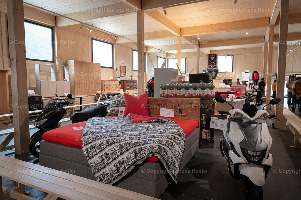 Schwingen -  ESAF Freitag Festumzug 2025 | Mollis, 29.8.25, Schwingen - ESAF Freitag Festumzug.