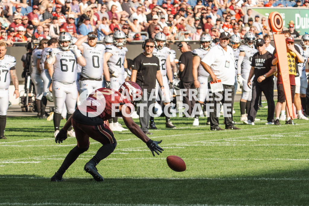 GER Rhein Fire vs. Raiders Tirol, Football, European League of Football, Spieltag 12, Saison 2025, 10.08.2025 | GER Rhein Fire vs. Raiders Tirol, Football, European League of Football, Spieltag 12, Saison 2025, 10.08.2025Foto: Fabian Friese - Realisiert mit Pictrs.com