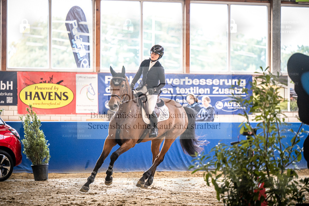DOS_0667 | Entdecke hochwertige Reitturnierfotos von Foto Oger. Professionell, emotional und authentisch – jetzt Lieblingsmomente im Shop bestellen. - Realisiert mit Pictrs.com
