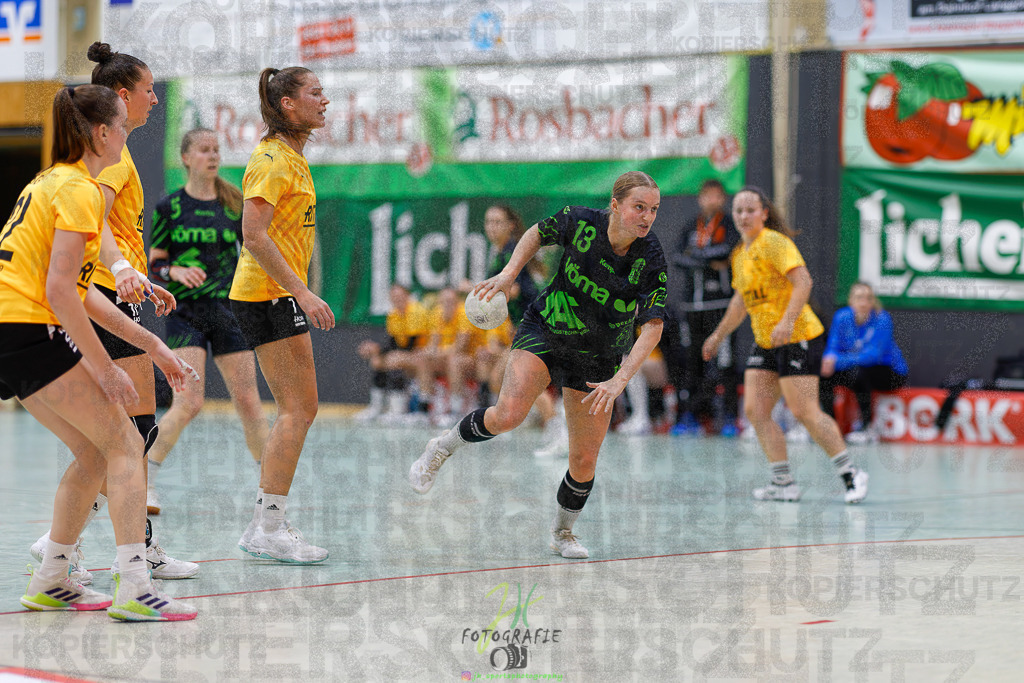 Frauen Oberliga Mitte (HHV); HSG Kleenheim/Langgöns II - HSG Eibelshausen/Ewersbach | Frauen Oberliga Mitte (HHV); HSG Kleenheim/Langgöns II - HSG Eibelshausen/Ewersbach am 01.11.2025 in Oberkleen (Weidig-Halle)Photo © 2025 - Jörg Heinrich - Realisiert mit Pictrs.com