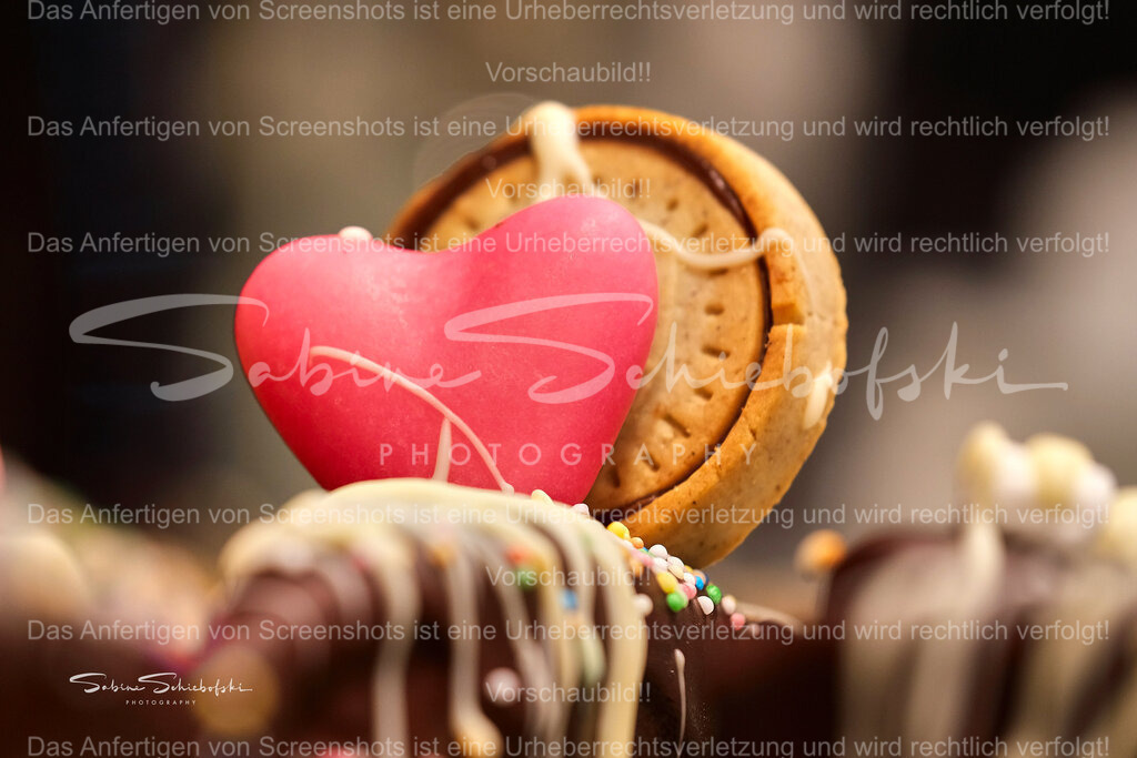 "Henri´s Cafe" Düsseldorf, neue Speisekarte | People- und Tierfotografie, Imageaufnahmen, Veranstaltungsfotografie und Wandbilder aus der Natur ★ Made in Germany ✔️ Druck + Downloads ✔️ Naturfotografie in Top Qualität ★ schneller Versand, weltweite Lieferung! - Realisiert mit Pictrs.com