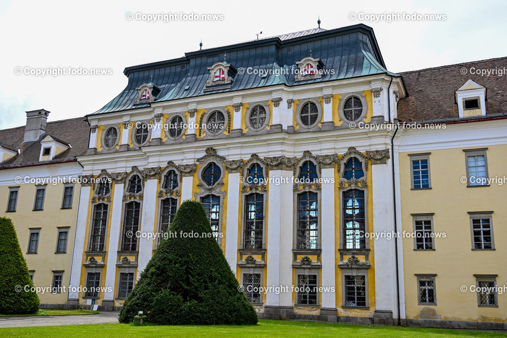 Eroeffnung der Ausstellung_ wie alles begann. Bruckners Visionen_ 02.05.2024-3 | 02.05.2024, St. Florian, AUT, Augustiner Chorherrenstift St. Florian, im Bild Eroeffnung der Ausstellung, wie alles begann. Bruckners Visionen
Innnenhof des Stift St. Florian