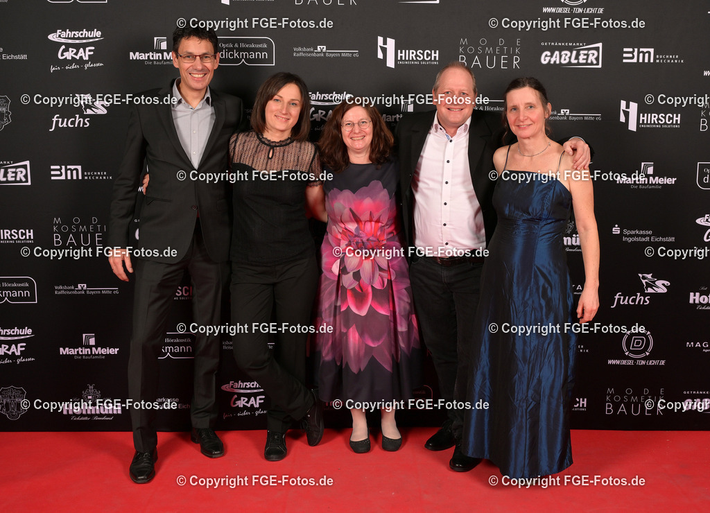 20240114-fge-fotos-0460 | Eröffnungsball der FGE am 14.01.2024 im Alten Stadttheater in Eichstätt. - Realisiert mit Pictrs.com