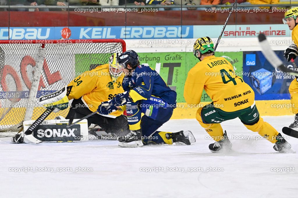 EK Zeller Eisbären vs. EHC Lustenau 28.2.2023 | #34 Hanses Erik Rickard, #14 Neubauer Henrik, #41 Larsen Mads Skov
