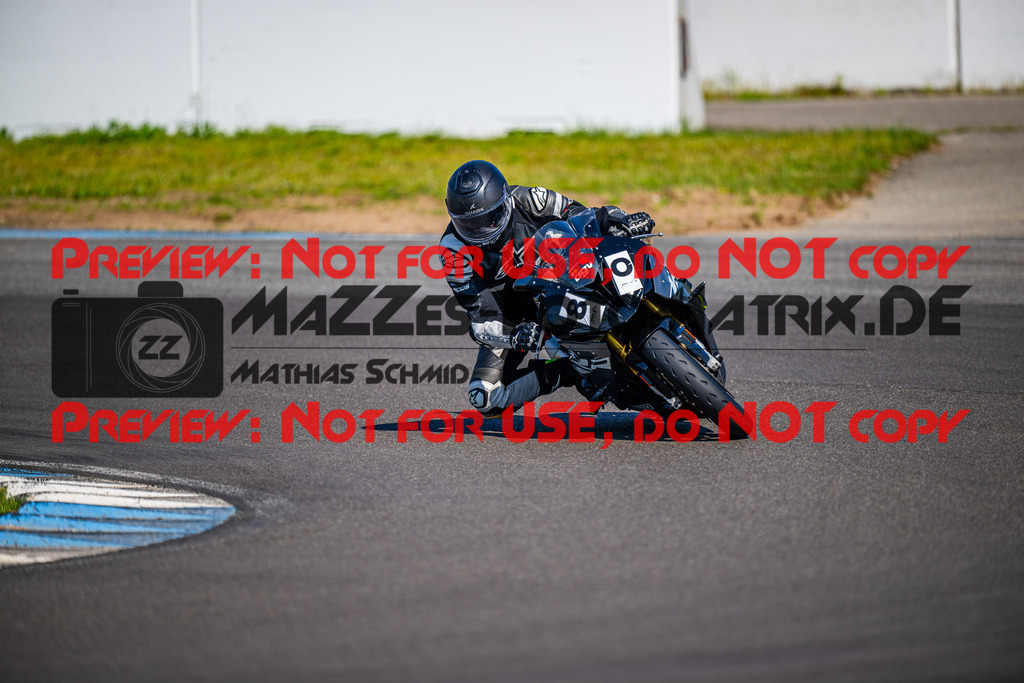 MaZZes_FotoMatrix_240520_6021986_6501 | ROT