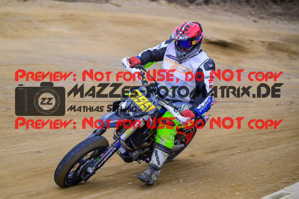 MaZZes_Fotomatrix_20241006_6021986_1543 | SENIOR