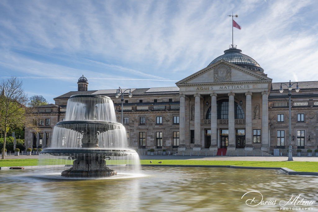 Kurhaus Wiesbaden | Bowling Green vor dem Kurhaus Wiesbaden