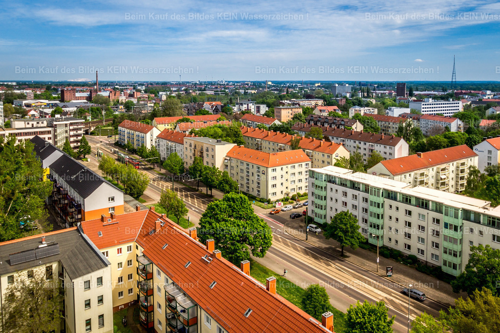 Magdeburg MWG Lüneburger Schinkelstraße Neustadt-2996 | Die Magdeburger Platte® - das sind die schönsten Luftbilder von Magdeburg & Sachsen-Anhalt auf Acryl, Leinwand oder zum Download. Das ist Luftbildfotografie & Luftbildaufnahmen mit Drohne & Flugzeug.  - Realisiert mit Pictrs.com
