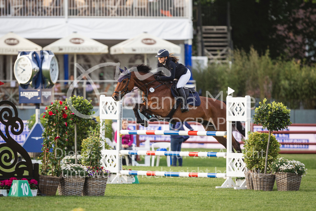 240510_Hamburg_Amateur-Small-347 | Deine schönsten Turniermomente als professionelle Fotos! Entdecke hochwertige Pferdesport-Fotografie im Online-Shop. Jetzt Fotos finden & bestellen!