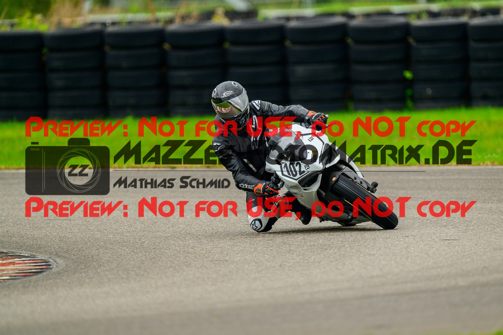 MaZZes_Fotomatrix_20241002_6007705_6860 | Fotograf Mathias Schmid
Sportfotograf,
Eventfotograf,
Hochzeitsfotograf,
Portraitfotograf