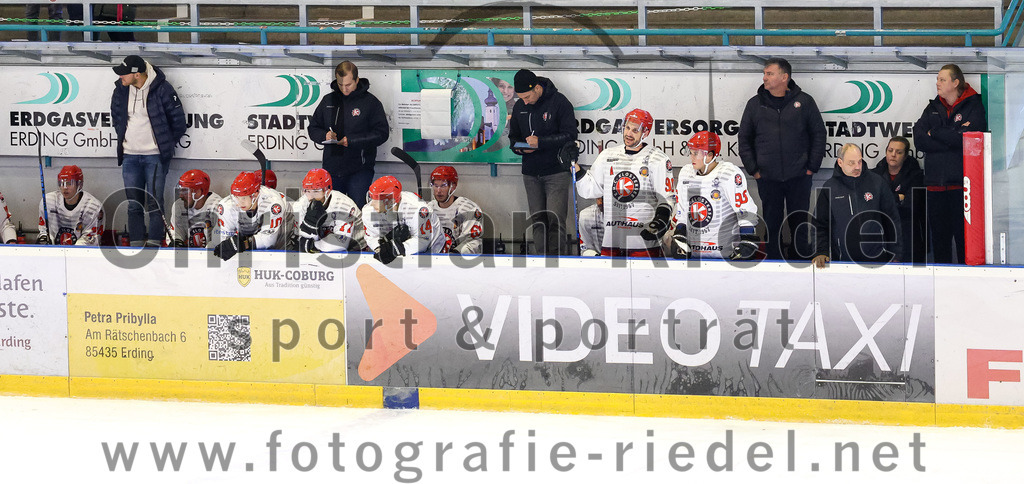 2022-09-25_089_TSV_Erding_gegen_EHC_Klostersee | Erding, Deutschland, 25.09.2022:
Eishockey, Bayernliga 2022 / 2023, Testspiel, TSV Erding gegen EHC Klostersee, Endergebnis: 8:2

Foto: Christian Riedel / fotografie-riedel.net