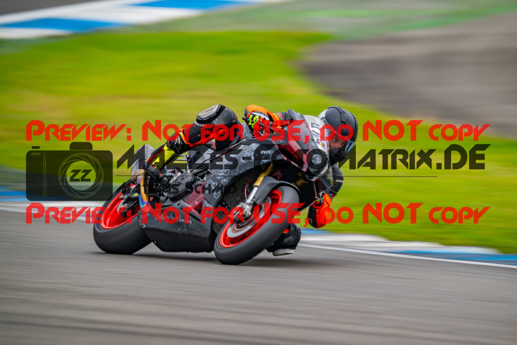 MaZZes_FotoMatrix_240701_6007705_6761 | WEISS