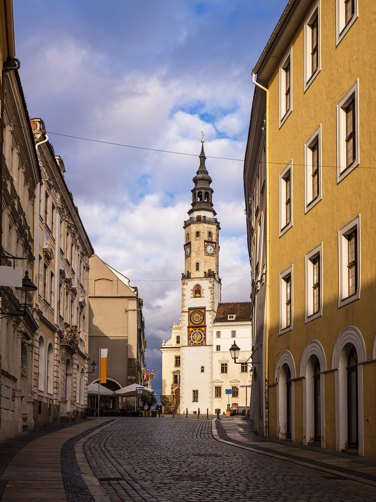 Blick auf den Turm des Ratshauses in Görlitz | Blick auf den Turm des Ratshauses in Görlitz.