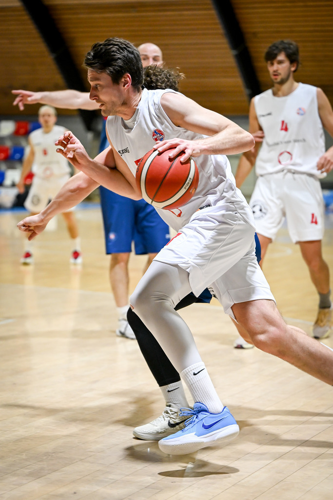 gml_038 | Fotos von Basketballspielen aus dem Raum NRW fotografiert von Gero Mueller-Laschet und Daniel Schaefer - Realisiert mit Pictrs.com
